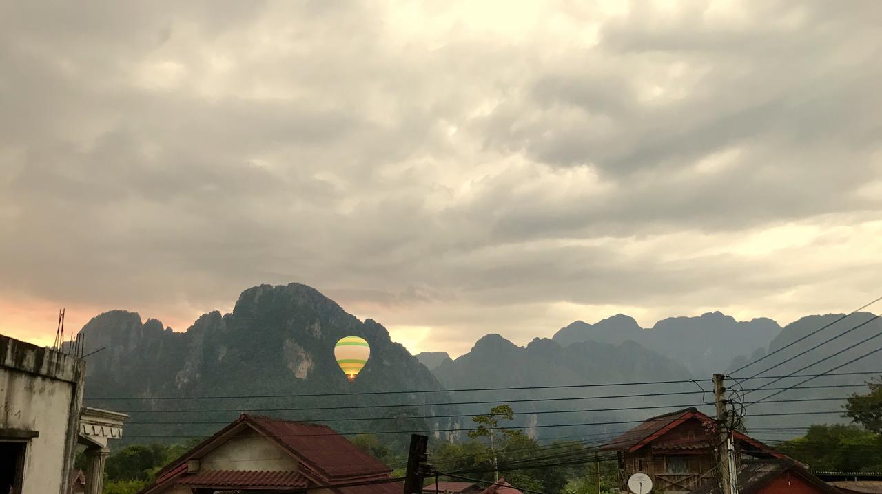 Nice View Guesthouse Vang Vieng Extérieur photo